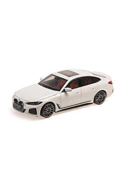Minichamps Macheta auto, BMW i4 M50 White Metallic 2022 1:18