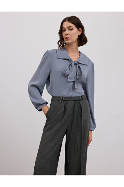 BGN workshop Ten-Strained Collar Satin Shirt with Baglama Detail