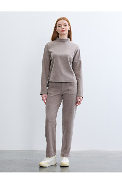 BGN workshop بلوزة محبوكة مريحة بأكمام منخفضة