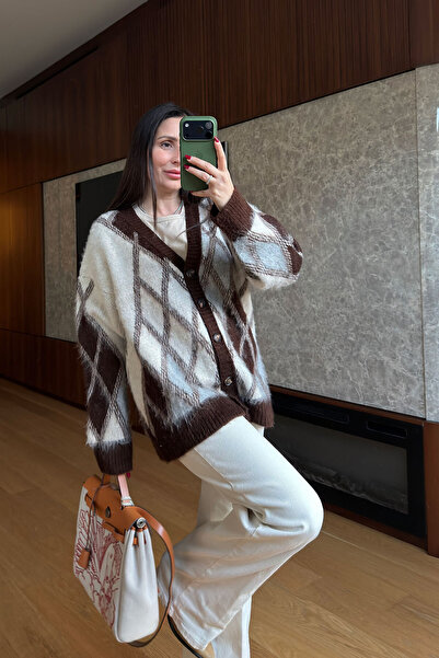 MAGARDE Premium Baklava Pattern Cardigan - Ecru