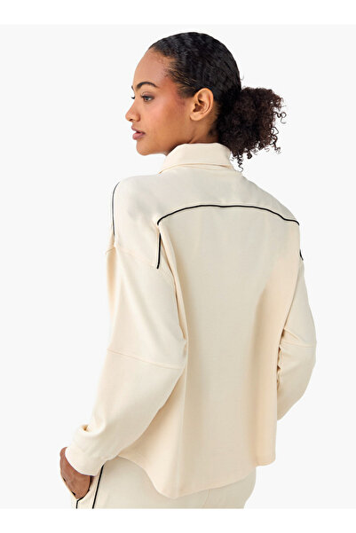 FAV High Neck Travel Jacket with Long Sleeves