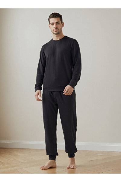 FAV طقم بيجامة مزخرف