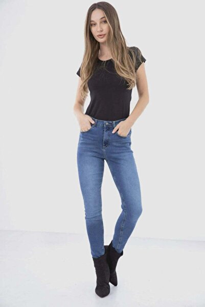 CARINA Plain blouse with a round neck