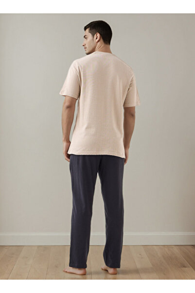 FAV Textured Pyjama Set