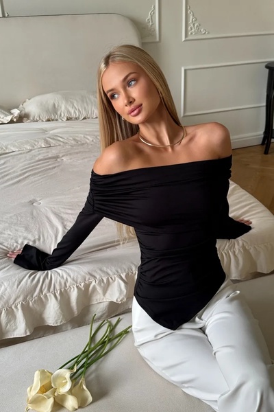 World Fashion Trends ΦΟΥΣΤΑ ΑΠΟ ΦΥΣΙΚΟ ΥΦΑΣΜΑ ΒΙΣΚΟΥΡΑΣ ΤΡΙΓΩΝΙΑ ΜΑΚΡΥΜΑΝΙΚΗ ΕΛΑΣΤΙΚΗ ΜΠΛΟΥΖΑ WFT9263