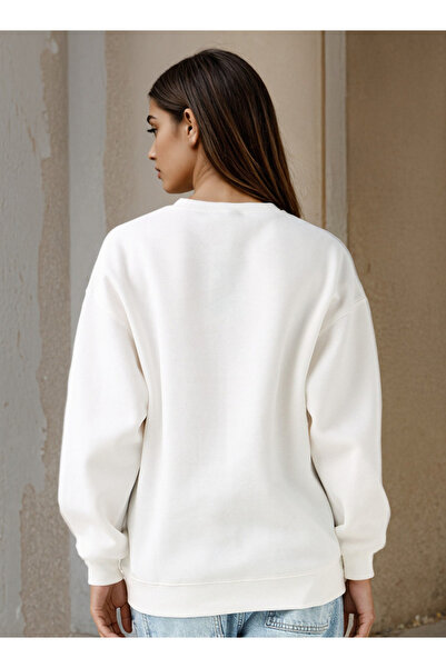 FAV Graphic Print Sweatshirt with Crew Neck