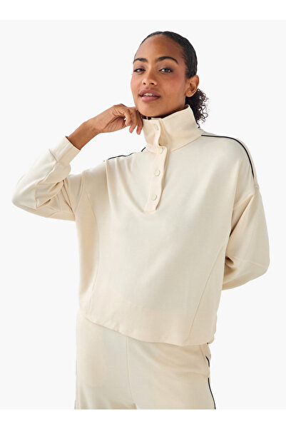 FAV High Neck Travel Jacket with Long Sleeves