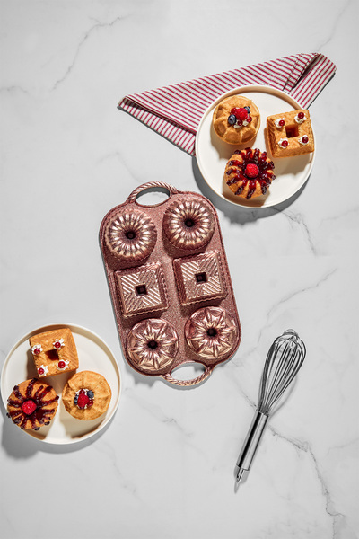 Nehir Valeria Rose Gold 6-Piece Cast Cake Mold