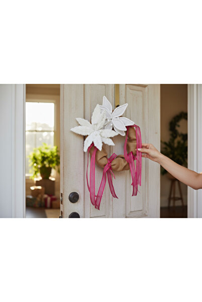 Shila White Flower Door Decoration/Door Wreath