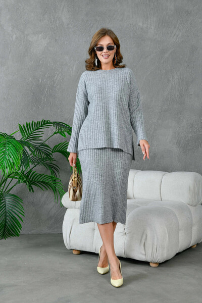 Park Karon طقم تريكو نسائي مكون من سترة طويلة بياقة دائرية وتنورة