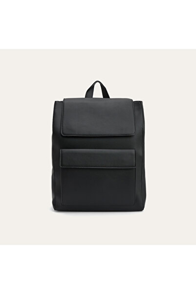 Mudo Leather Looking Backpack