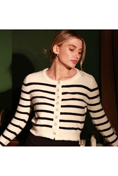 sistra TÜYLÜ ÇİZGİLİ DÜĞMELİ HIRKA