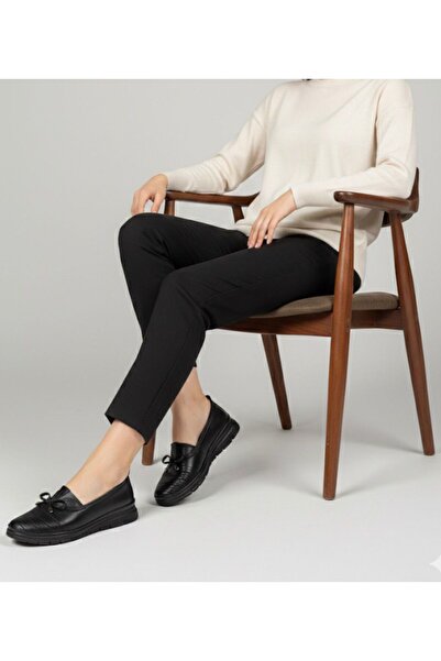 mustey Soft Leather Orthopedic Mother Shoes