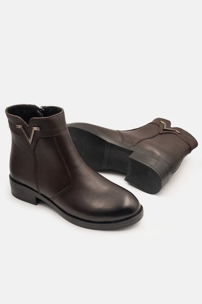 DeriWorld Genuine Leather Women's Boots V Buckle Detailed Women's Heeled Leather Boots