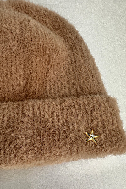 Modex Soft Texture Bearded Star Brooch Detailed Beret