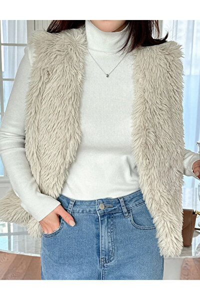 Sheya Shein fur vest, beige