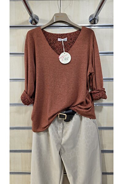 Park Moda Soft Textured Thin Sweater with Floral Pattern Inside