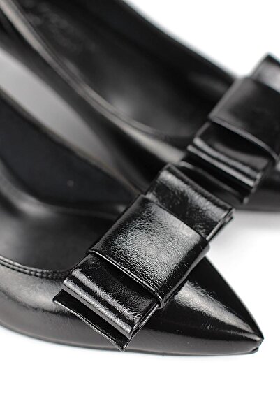 Gökhan Talay Vellon Flexible Soft Non-Slip Sole (4 cm) Black Patent Leather Corner Bow Women's Heeled Shoes