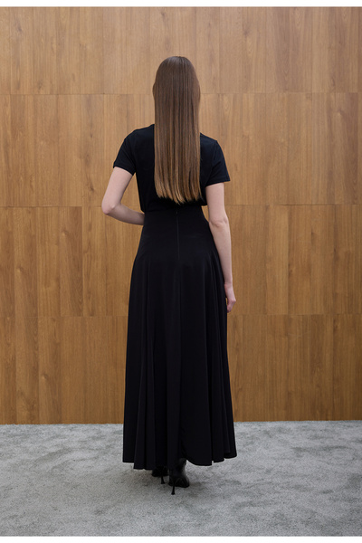 Birgül Bektaş Μαύρη φούστα κρεπ Godeli