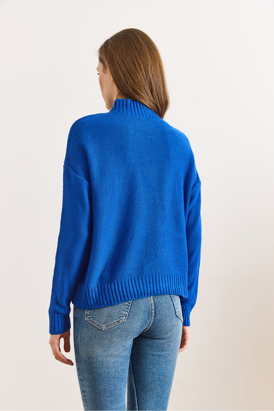 Olalook Women's Cobalt Blue Mock Neck Mid-Hair Braided Knitwear Sweater Kzk-19000912