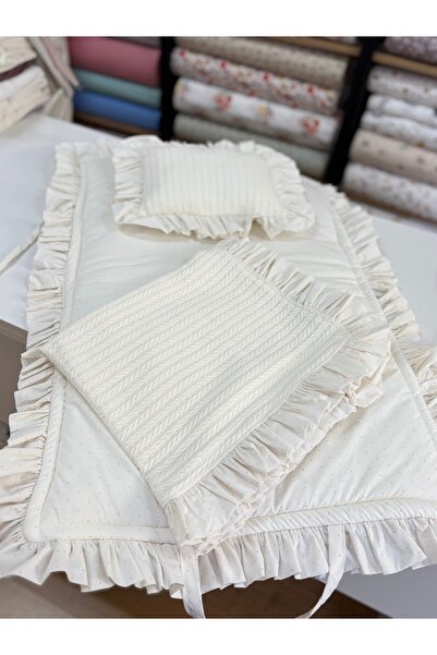 GAYE EV TEKSTİLİ Ruffled Bottom Opening Cushion