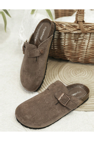Sheya Shein clogs, brown