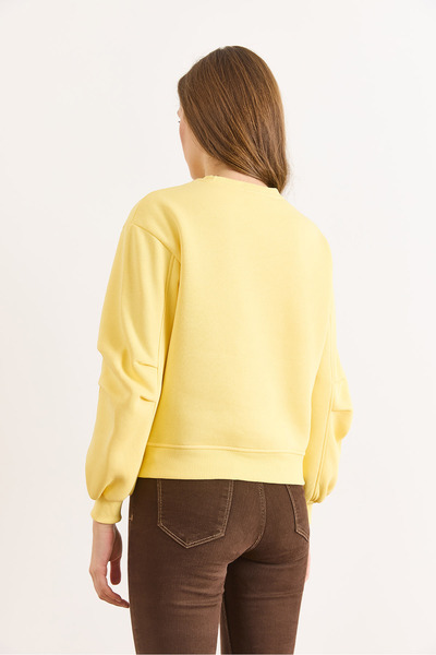 Olalook Γυναικείο φούτερ επένδυση fleece με κίτρινο μανίκι και λεπτομερές κέντημα SWT-19000789