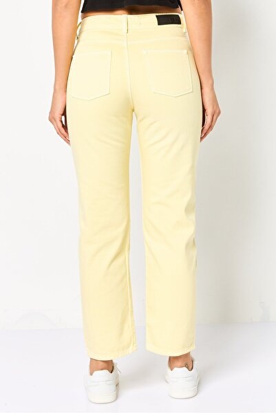 Karl Lagerfeld Women Regular Fit Plain Non-Stretch Jeans, Yellow