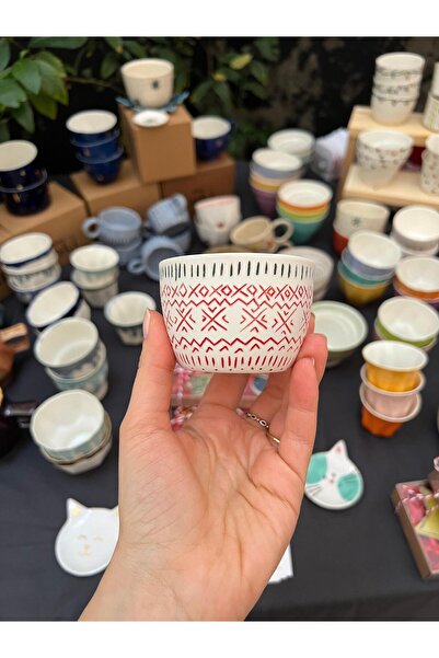 Atelier Enki Pop Kulpsuz Porselen Fincan - Yılbaşı Kazağı