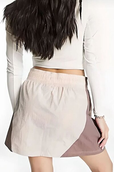 Nike Μίνι φούστα Air Woven σε καφέ χρώμα Γυναικεία υφαντή αθλητική φούστα καφέ μπεζ