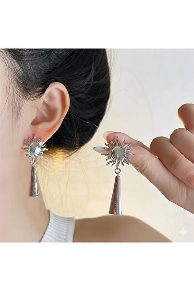 Pelin Aksesuar أقراط متدلية فضية على الطراز القديم على شكل الشمس