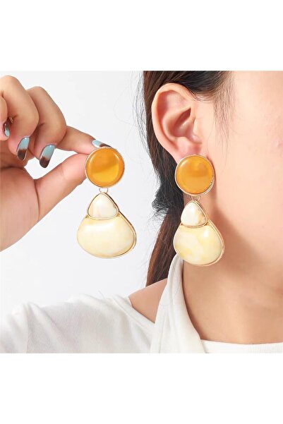 Pelin Aksesuar Krem ve Sarı Mermer Desenli Gold Çerçeveli Geometrik Vintage Küpe