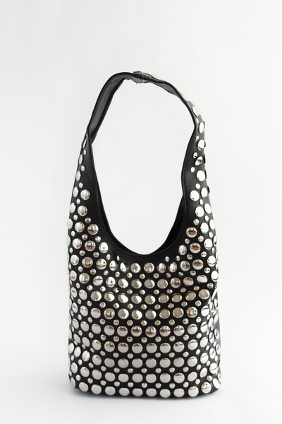 CULTE STUD - kadın zımba detaylı omuz çantası, metal detaylı