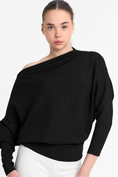 Naliru Uzun Yarasa Kollu Kayık Yakalı Beli Lastikli Rahat Kesim Dökümlü Simli Kumaş Örme Triko Kazak Bluz