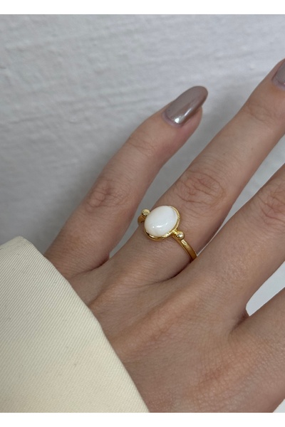 KİLİGİSTANBUL Retro Ring with White Cat Eye Stone (Size Adjustable)