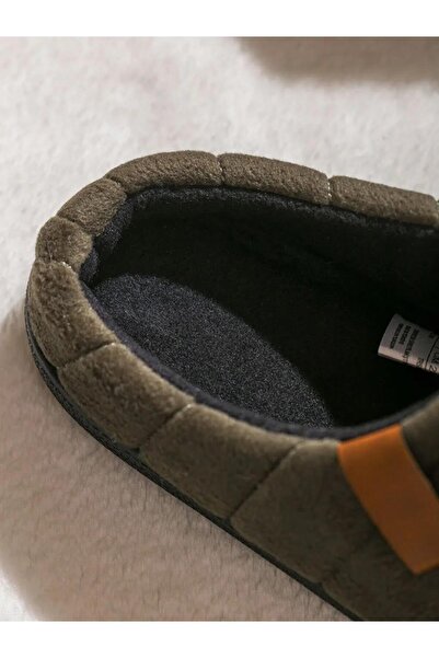 LC Waikiki Ανδρικές παντόφλες με κλειστό μπροστινό μέρος (w5)