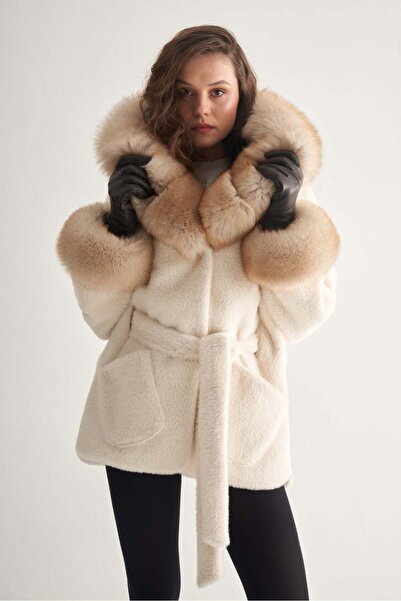 UTOPIAN Kürk Detaylı Kapüşonlu Kaban