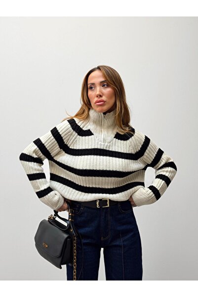 Maldia Shop Women's Ola Zippered Mock Neck Striped Knitwear Sweater