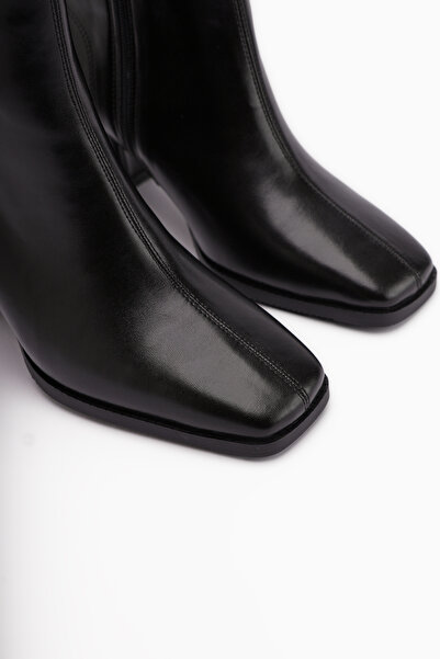 Limoya Margot Black Blunt Toe Heeled Women's Boots