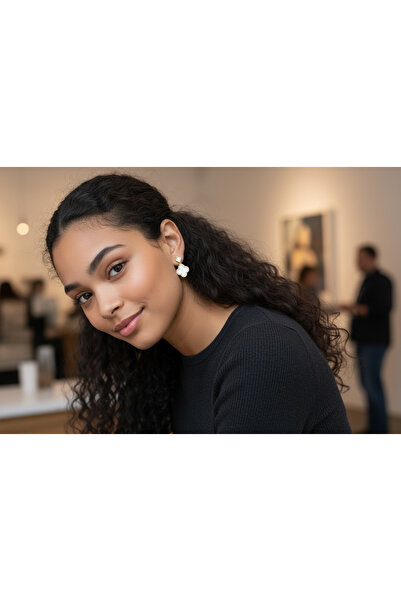 neslyaccessories Vip series vc mother-of-pearl dangle earrings