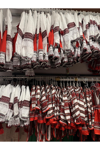 AndraRose Styles Traditional outfit with belt and embroidery for little girl