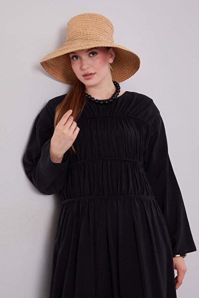 Levidor Black Gather Detailed Dress