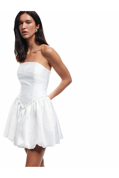 Koton Βραδινό φόρεμα με στράπλες ζακάρ μίνι μπαλόνι