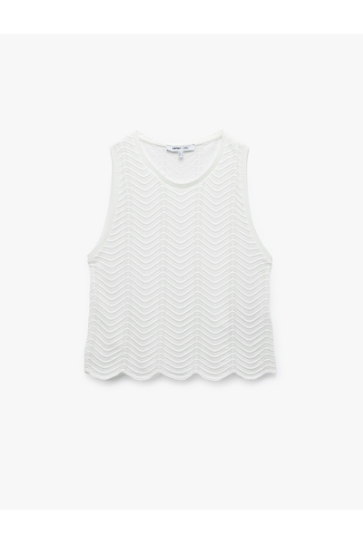 Koton Textured Crew Neck Sleeveless Knit Blouse