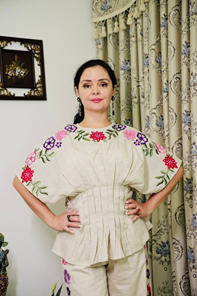 Studio Nuzhat Linen floral Peplum Top