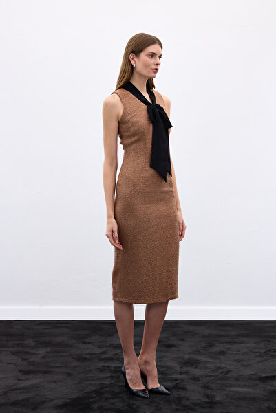 Sateen Sleeveless Tweed Dress with Scarf - Caramel