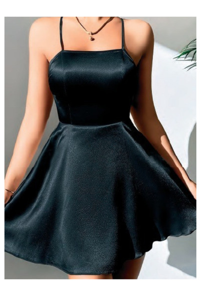 Eritqaa Kadın Saten Siyah Mini Elbise – Askılı, Şık ve Zarif Akşam Elbisesi