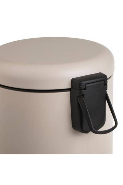 BREZIUM Metal trash bin with handle and pedal, 5L, detachable bucket, soft-close, matte beige, 20x29 cm