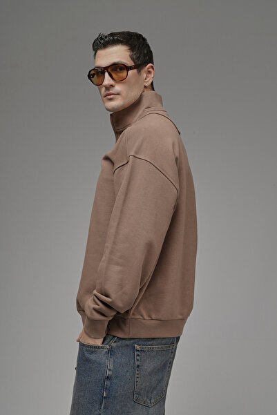 Butik Trend Biz Mock Neck Zippered Embroidered Back Oversized Sweatshirt