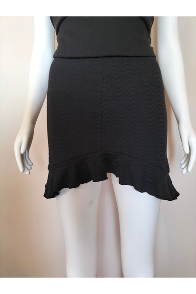 The Fabrics Studio Black Ruffled Stretch Fabric Mini Skirt